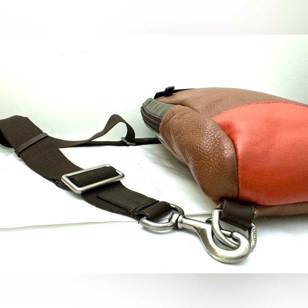 Authentic Coach F79022 Men's Crossbody Bag In Brown With An Orange Accent - Picture 6 of 16